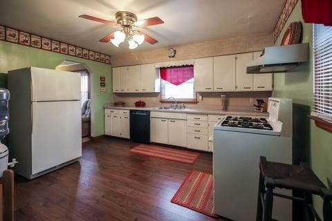 514 N Tower Rd, Freeport, IL 61032 photo 14