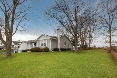 514 N Tower Rd, Freeport, IL 61032 photo 6
