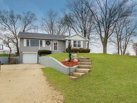 514 N Tower Rd, Freeport, IL 61032 photo 1