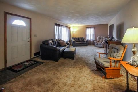 514 N Tower Rd, Freeport, IL 61032 photo 8