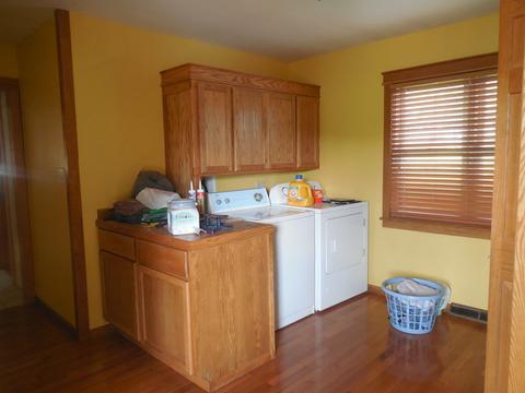 240 E 3rd St, Sheridan, IL 60551 photo 6