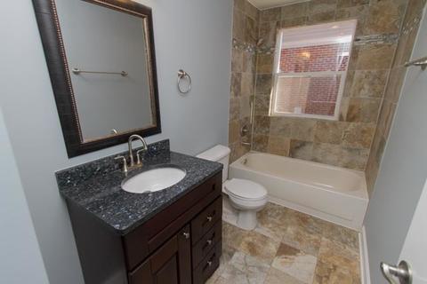950 2nd Ave, Aurora, IL 60505 photo 7