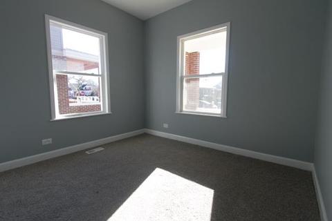 950 2nd Ave, Aurora, IL 60505 photo 4