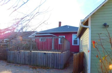 425 Griswold St, Elgin, IL 60123 photo 4