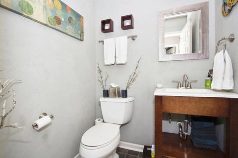 1482 Newcastle Ln, Bartlett, IL 60103 photo 9