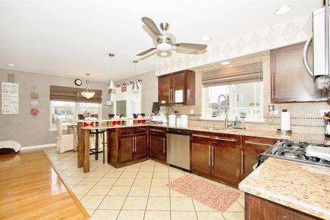 1482 Newcastle Ln, Bartlett, IL 60103 photo 11