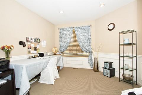 1482 Newcastle Ln, Bartlett, IL 60103 photo 8