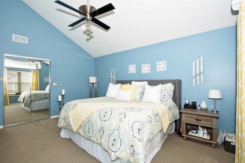 1482 Newcastle Ln, Bartlett, IL 60103 photo 13