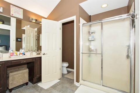 1482 Newcastle Ln, Bartlett, IL 60103 photo 15