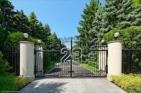 2700 Point Ln, Highland Park, IL 60035