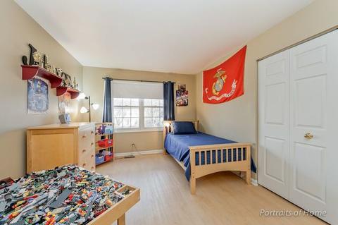 1110 Deep Woods Dr, Elgin, IL 60120 photo 16