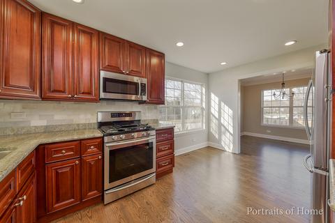 515 W 2nd St, Elmhurst, IL 60126 photo 3