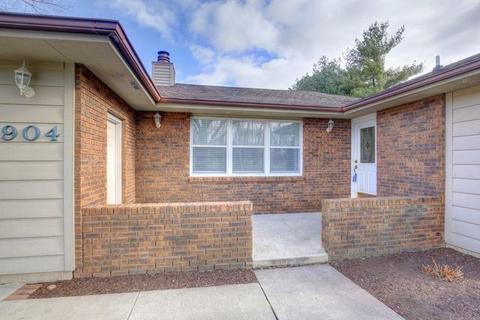 904 S Adams St, Philo, IL 61864 photo 3