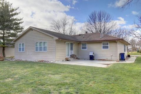 904 S Adams St, Philo, IL 61864 photo 7