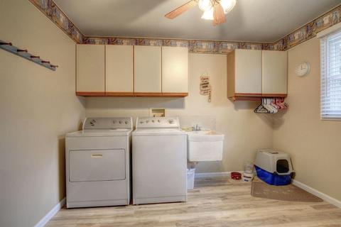 904 S Adams St, Philo, IL 61864 photo 35