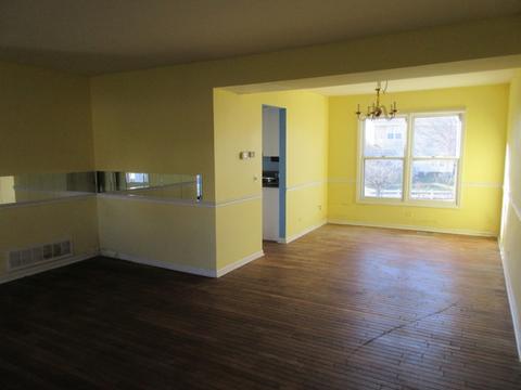 312 Oakbrook Ct, Bartlett, IL 60103 photo 7