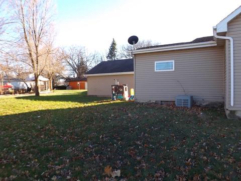 1229 Lisbon St, Morris, IL 60450 photo 27