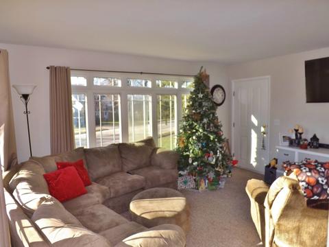 1229 Lisbon St, Morris, IL 60450 photo 4