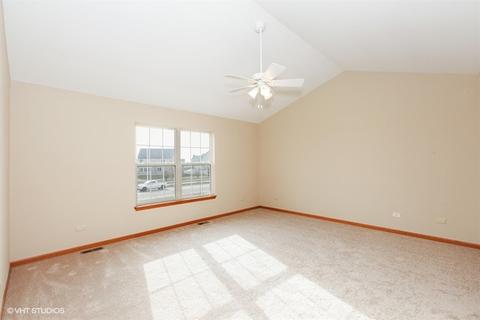 7414 Kenicott Ln, Plainfield, IL 60586 photo 12