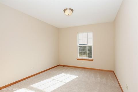 7414 Kenicott Ln, Plainfield, IL 60586 photo 16
