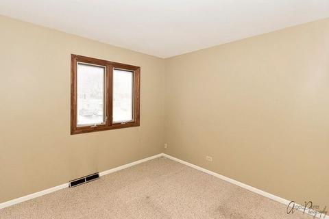 3820 Lexington Dr, Hoffman Estates, IL 60192 photo 11