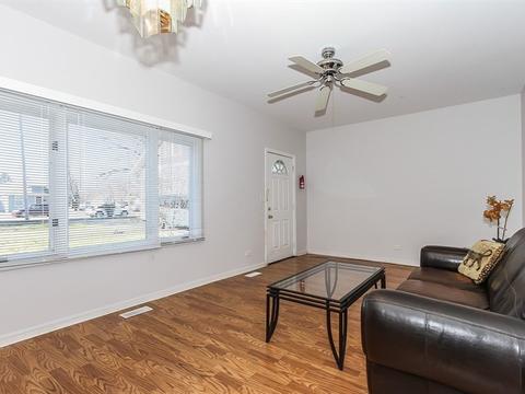 253 S Weston Ave, Elgin, IL 60123 photo 3