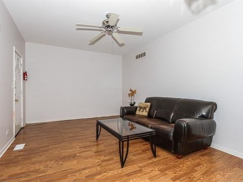 253 S Weston Ave, Elgin, IL 60123 photo 2
