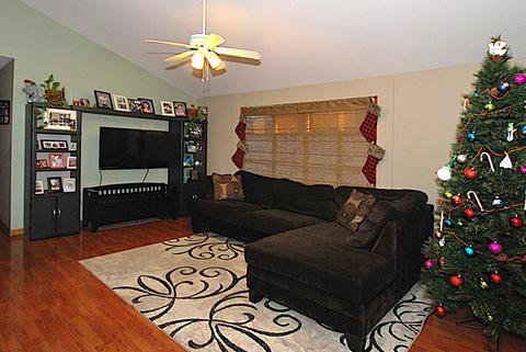 67 Paddock St, Montgomery, IL 60538 photo 3