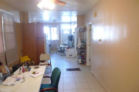 1522 E 77th St, Chicago, IL 60619 photo 3