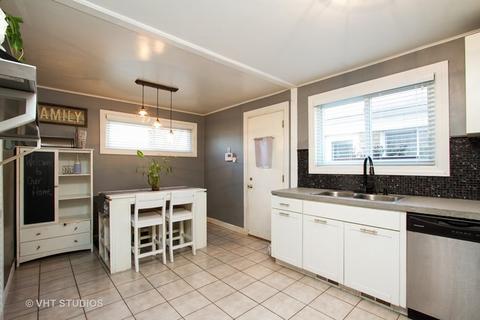 3545 W 79th Pl, Chicago, IL 60652 photo 4