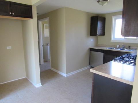 340 S Kingery Dr, Addison, IL 60101 photo 15