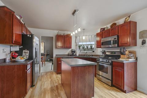 227 Edgewood Dr, Minooka, IL 60447 photo 7