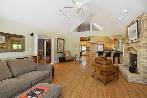 912 Indian Rd, Glenview, IL 60025 photo 12