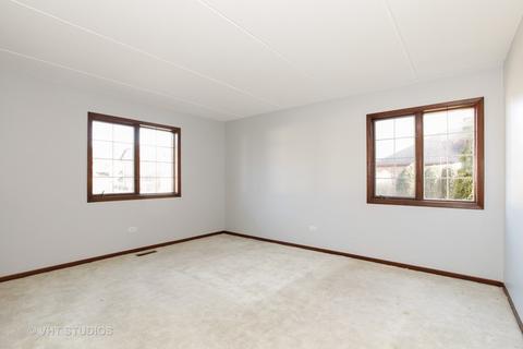 229 Brookside Ln #B, Willowbrook, IL 60527 photo 5