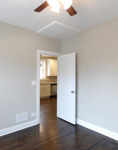 1524 E 84th Pl, Chicago, IL 60619 photo 19