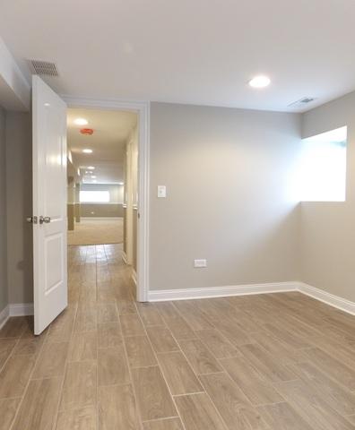 1524 E 84th Pl, Chicago, IL 60619 photo 35