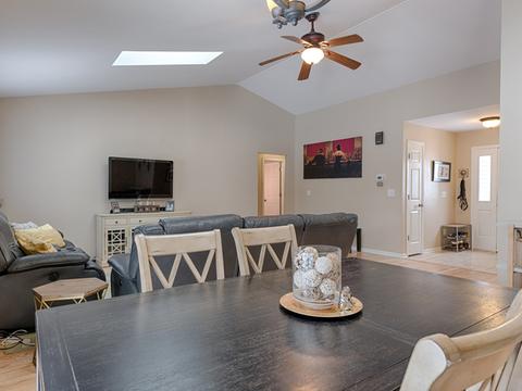 869 Fieldside Ln, Aurora, IL 60504 photo 6