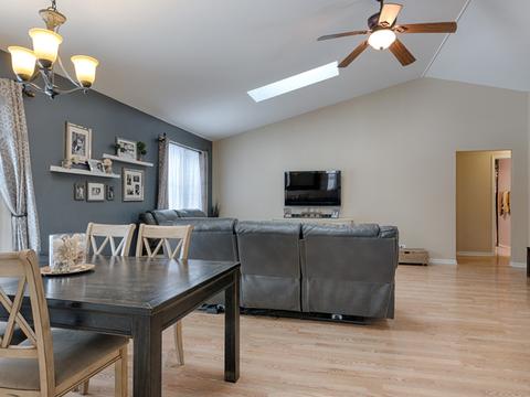 869 Fieldside Ln, Aurora, IL 60504 photo 5