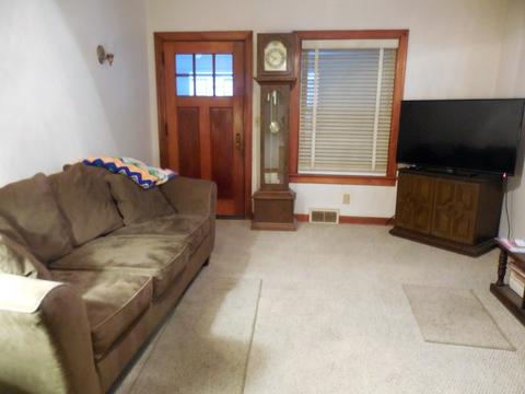 702 E 16th St, Sterling, IL 61081 photo 2