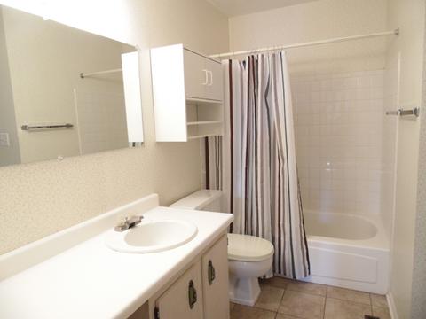 907 Royal Dr #4B, Mchenry, IL 60050 photo 9