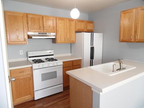 907 Royal Dr #4B, Mchenry, IL 60050 photo 5