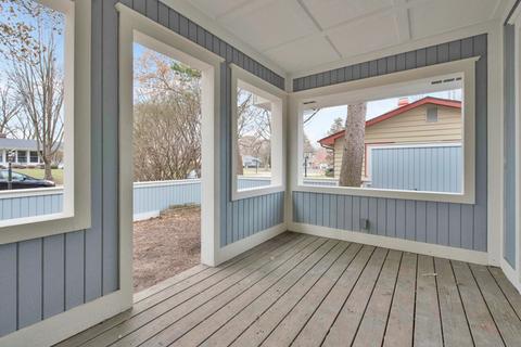 910 Hickory Ln, Naperville, IL 60540 photo 3