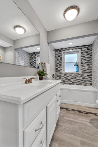 910 Hickory Ln, Naperville, IL 60540 photo 30
