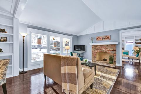 910 Hickory Ln, Naperville, IL 60540 photo 22