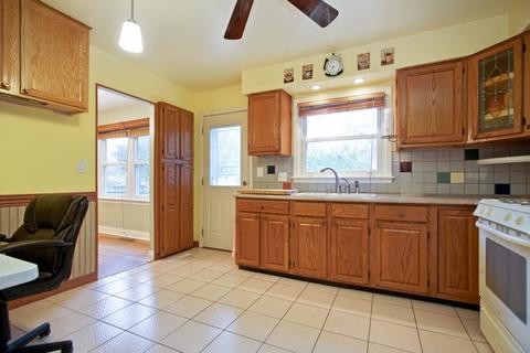 4474 Hoover St, Rolling Meadows, IL 60008 photo 4