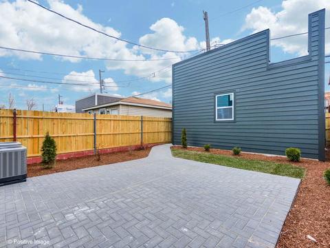 2429 N Artesian Ave, Chicago, IL 60647 photo 41