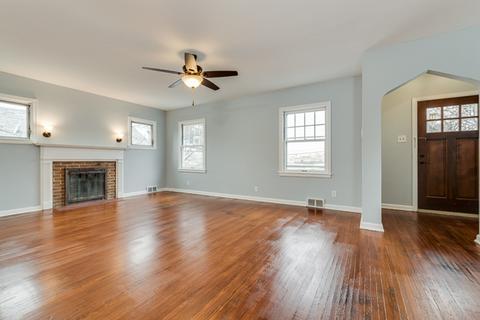 117 E 12th St, Lockport, IL 60441 photo 3