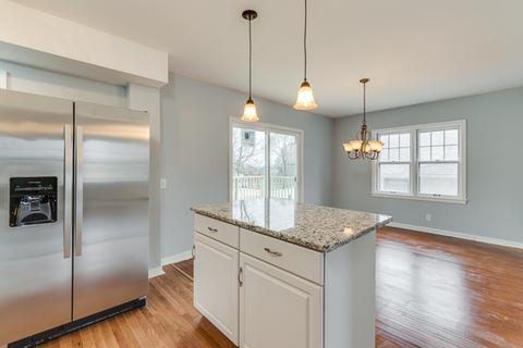 117 E 12th St, Lockport, IL 60441 photo 9