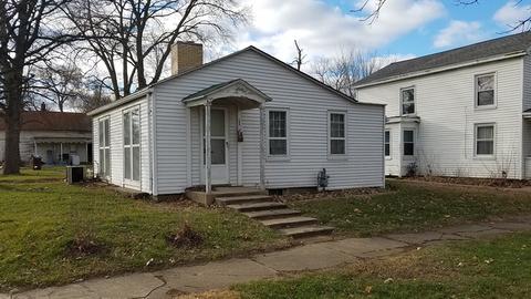 507 Main St, Henry, IL 61537 photo 1