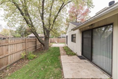 735 E Devon Ave, Roselle, IL 60172 photo 20
